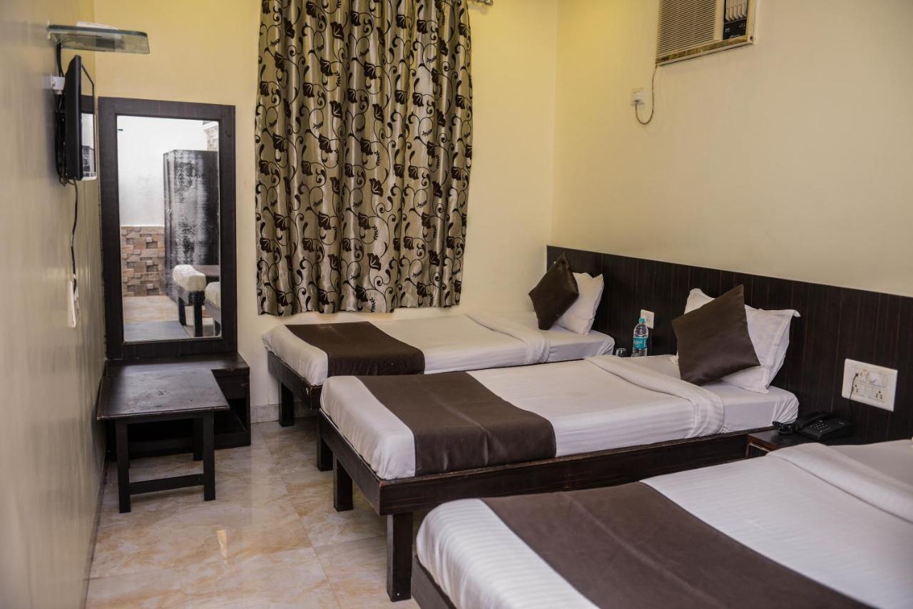 Hotel National Mumbai Exterior photo